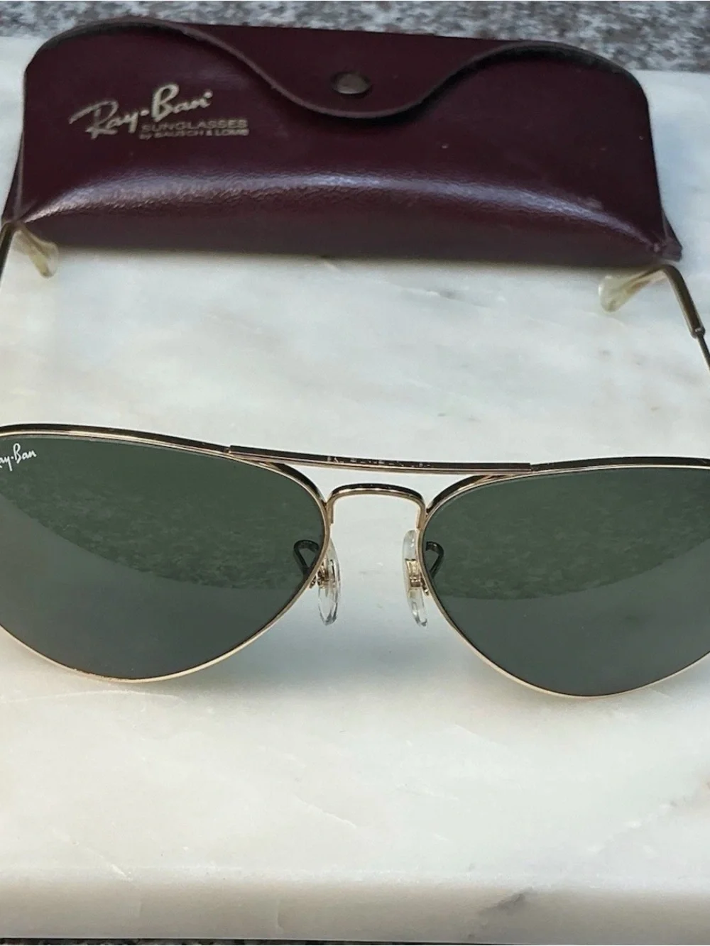 Ray-Ban Men Aviator Sunglasses Gold Metal Frame Green Tinted Glass Lens w/ Case